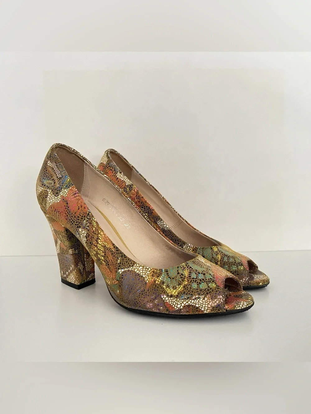 Women's Colorful Pumps Shoes Heels Made in Italy 8.5 Peeptoe Retro Bombshell